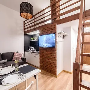 Station Apartments: 10-minute Walk To Main Square Aparthotel